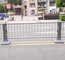道路護欄